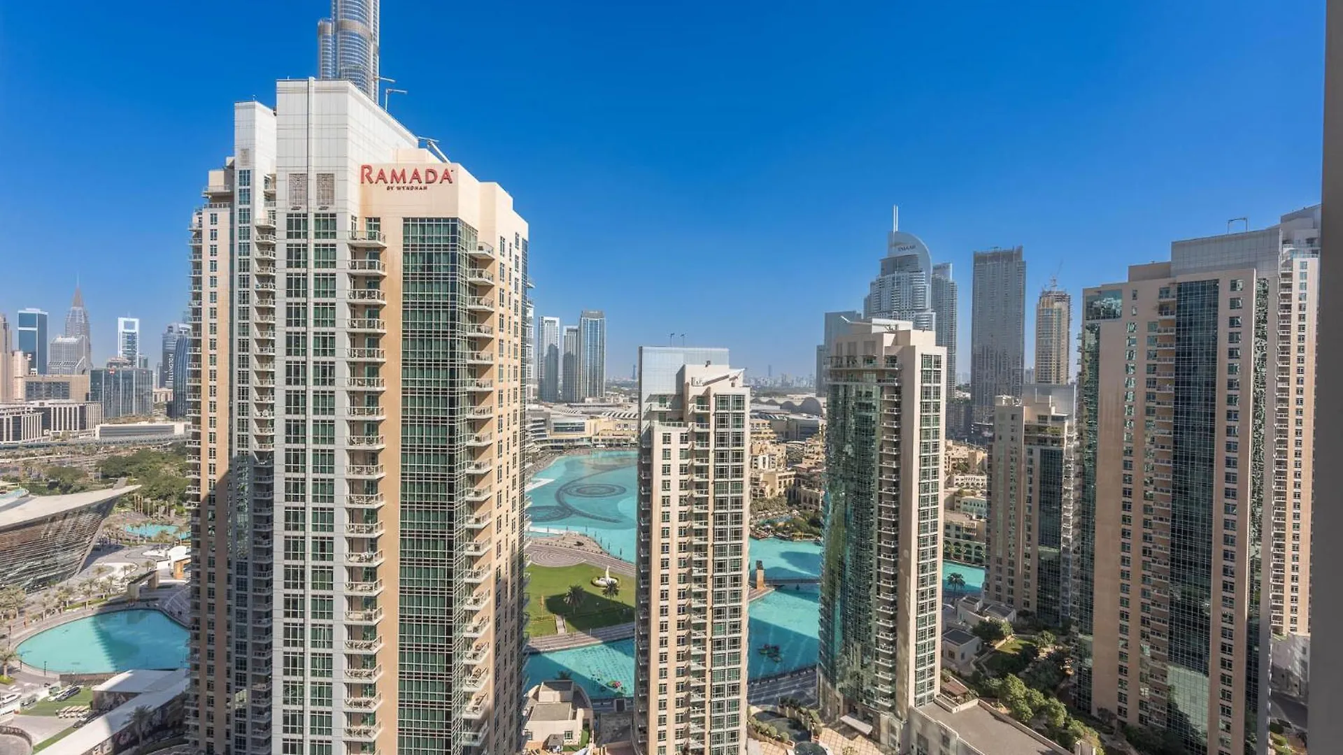 Modernized 2 Bedroom Apartment In Downtown And Sleeps 6 Dubai United Arab Emirates