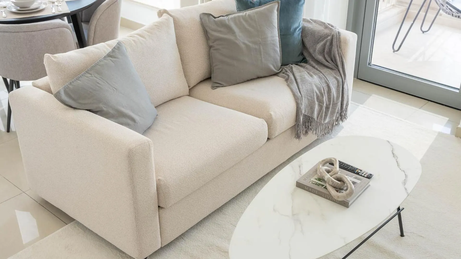 Modernized 2 Bedroom Apartment In Downtown And Sleeps 6 Dubai 0*,  United Arab Emirates