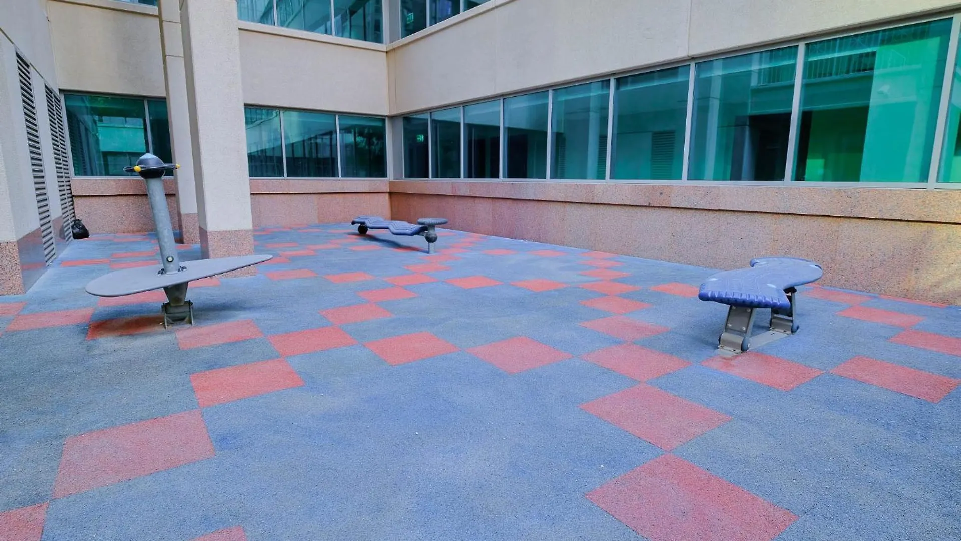 Modernized 2 Bedroom Apartment In Downtown And Sleeps 6 Dubai 0*,  United Arab Emirates